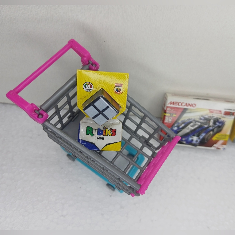 Mini Brands Bundle - Picture 2 of 3